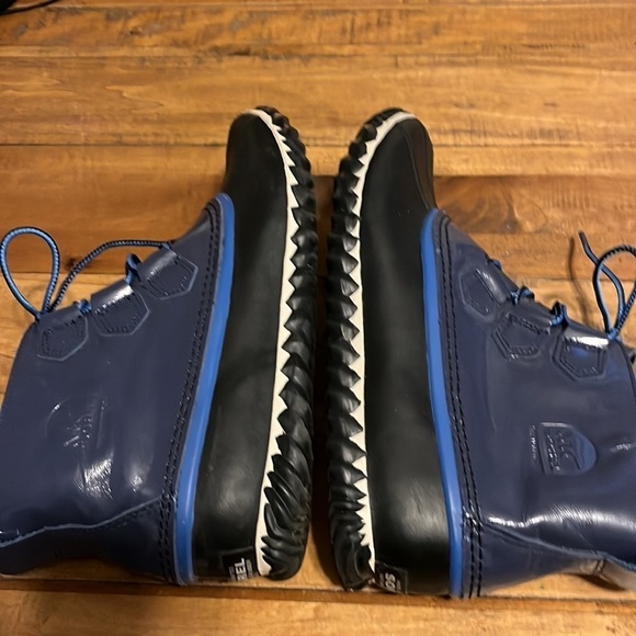 SOREL rain boots - Picture 6 of 10